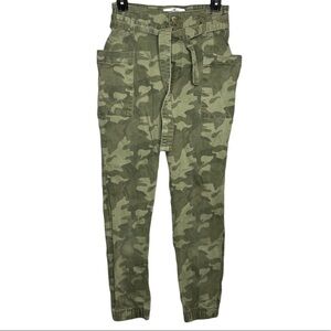 Hollister ultra high rise skinny jogger camo small cargo utility pants